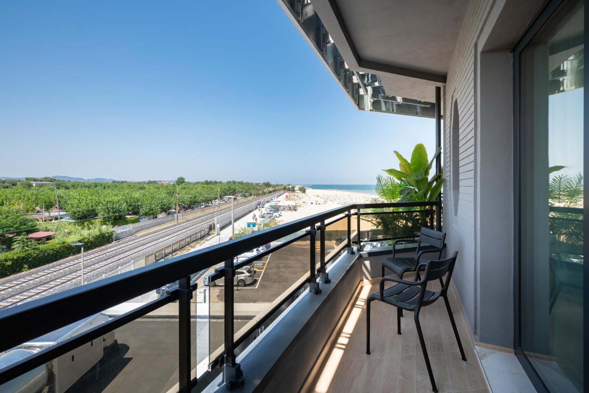 Hotel Playa Suite ฟาโน ภายนอก รูปภาพ